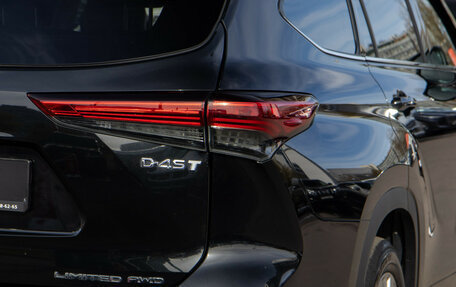 Toyota Highlander, 2025 год, 4 898 000 рублей, 27 фотография