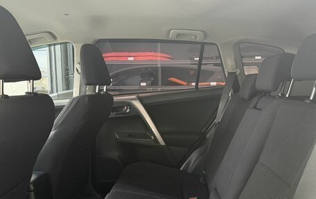 Toyota RAV4, 2019 год, 2 300 000 рублей, 11 фотография