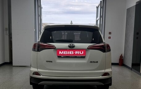 Toyota RAV4, 2019 год, 2 300 000 рублей, 3 фотография