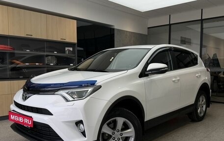 Toyota RAV4, 2019 год, 2 300 000 рублей, 12 фотография