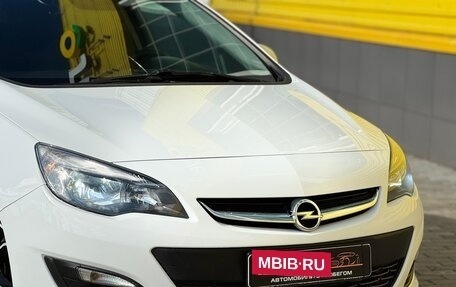 Opel Astra J, 2014 год, 699 999 рублей, 3 фотография