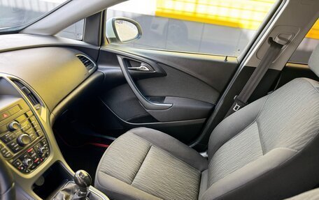 Opel Astra J, 2014 год, 699 999 рублей, 25 фотография