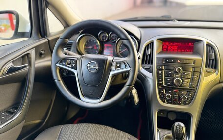 Opel Astra J, 2014 год, 699 999 рублей, 28 фотография