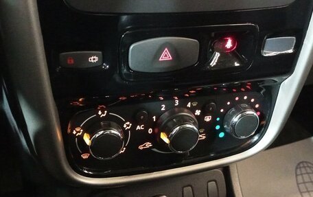 Renault Duster I рестайлинг, 2014 год, 1 195 000 рублей, 13 фотография