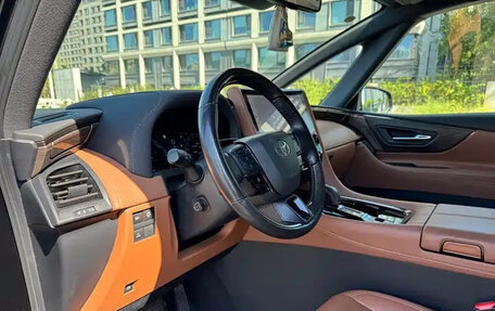 Toyota Alphard, 2024 год, 9 155 000 рублей, 10 фотография