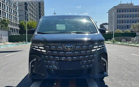 Toyota Alphard, 2024 год, 9 155 000 рублей, 7 фотография