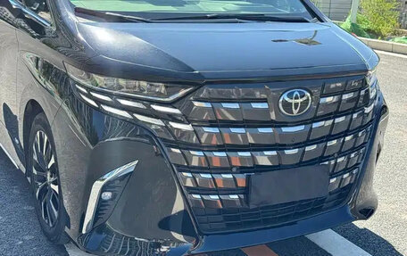 Toyota Alphard, 2024 год, 9 155 000 рублей, 8 фотография