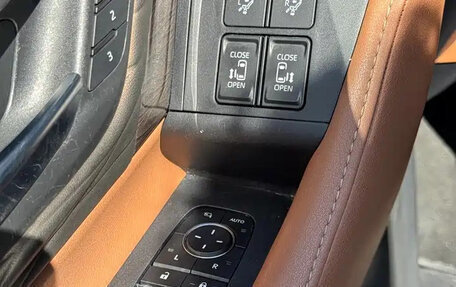Toyota Alphard, 2024 год, 9 155 000 рублей, 16 фотография