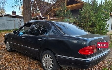 Mercedes-Benz E-Класс, 1997 год, 280 000 рублей, 7 фотография