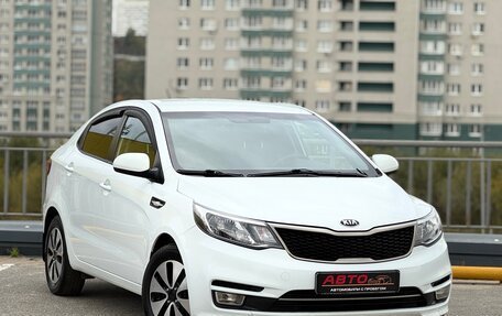 KIA Rio III рестайлинг, 2015 год, 799 999 рублей, 2 фотография
