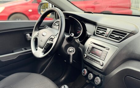 KIA Rio III рестайлинг, 2015 год, 799 999 рублей, 15 фотография