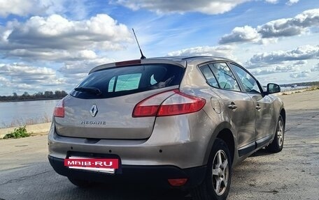 Renault Megane III, 2012 год, 600 000 рублей, 2 фотография