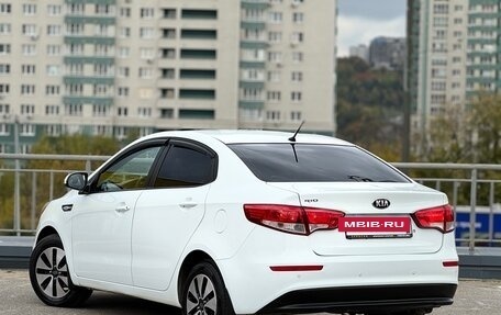 KIA Rio III рестайлинг, 2015 год, 799 999 рублей, 27 фотография