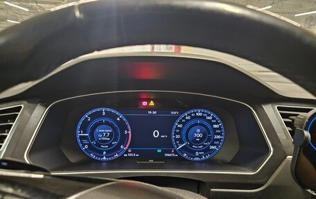 Volkswagen Tiguan II, 2016 год, 2 490 000 рублей, 8 фотография