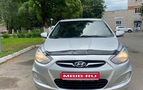 Hyundai Solaris II рестайлинг, 2012 год, 630 000 рублей, 6 фотография
