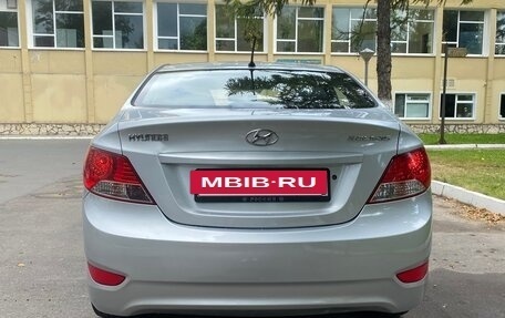 Hyundai Solaris II рестайлинг, 2012 год, 630 000 рублей, 4 фотография