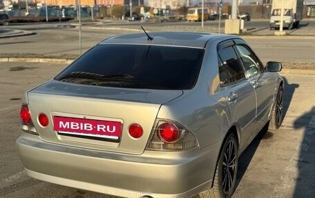 Toyota Altezza, 2000 год, 670 000 рублей, 4 фотография