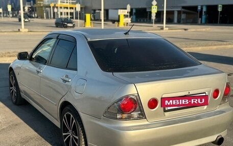 Toyota Altezza, 2000 год, 670 000 рублей, 5 фотография