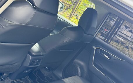 Toyota RAV4, 2022 год, 3 800 000 рублей, 7 фотография