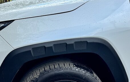 Toyota RAV4, 2022 год, 3 800 000 рублей, 2 фотография