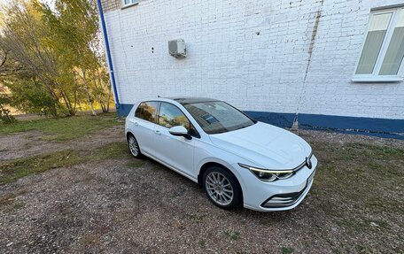 Volkswagen Golf VIII, 2020 год, 2 200 000 рублей, 3 фотография