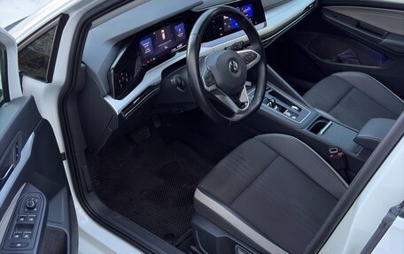 Volkswagen Golf VIII, 2020 год, 2 200 000 рублей, 5 фотография