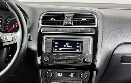 Volkswagen Polo VI (EU Market), 2017 год, 1 100 000 рублей, 18 фотография
