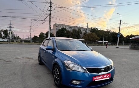 KIA cee'd I рестайлинг, 2011 год, 520 000 рублей, 2 фотография