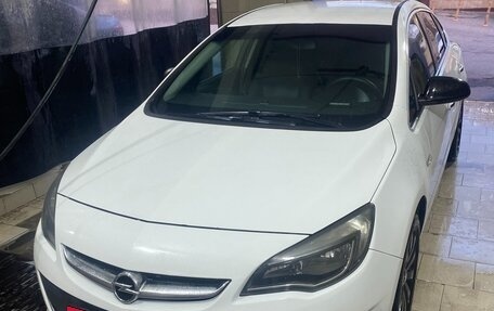 Opel Astra J, 2013 год, 750 000 рублей, 10 фотография