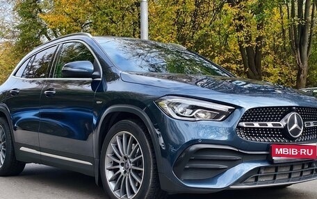 Mercedes-Benz GLA, 2020 год, 3 100 000 рублей, 1 фотография