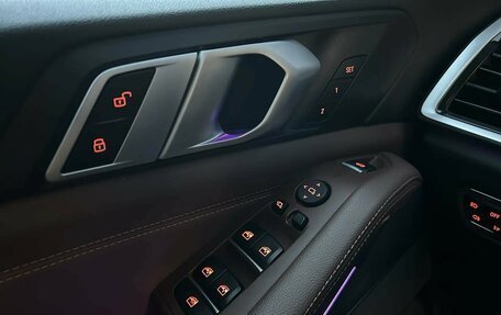 BMW X5, 2019 год, 5 900 000 рублей, 6 фотография