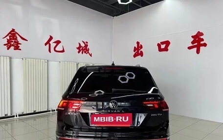 Volkswagen Tiguan II, 2023 год, 1 900 000 рублей, 6 фотография