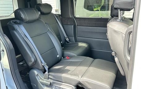 Honda Stepwgn, 2023 год, 2 150 000 рублей, 16 фотография