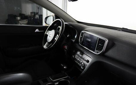 KIA Sportage IV рестайлинг, 2020 год, 2 099 990 рублей, 14 фотография