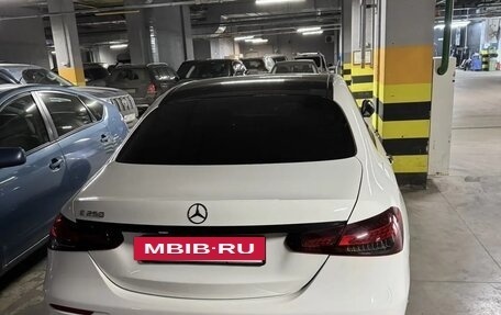 Mercedes-Benz E-Класс, 2021 год, 4 750 000 рублей, 5 фотография