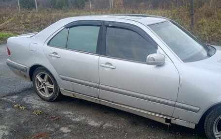 Mercedes-Benz E-Класс, 1999 год, 350 000 рублей, 7 фотография