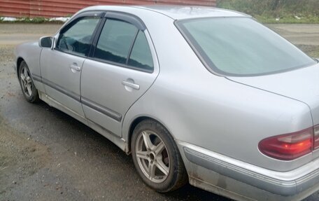 Mercedes-Benz E-Класс, 1999 год, 350 000 рублей, 15 фотография