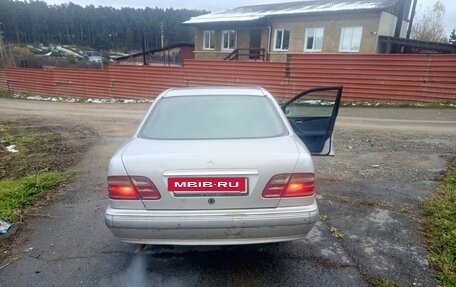Mercedes-Benz E-Класс, 1999 год, 350 000 рублей, 14 фотография