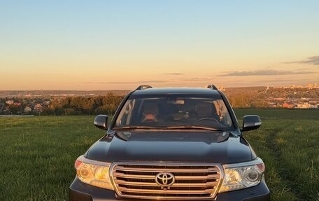 Toyota Land Cruiser 200, 2012 год, 15 фотография