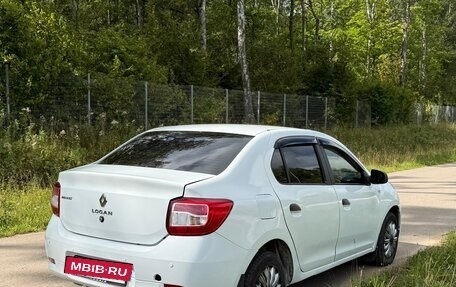 Renault Logan II, 2018 год, 580 000 рублей, 4 фотография