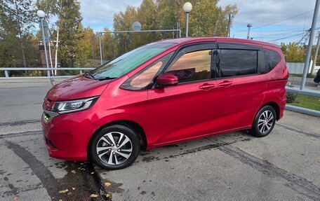 Honda Freed II, 2018 год, 1 450 000 рублей, 2 фотография