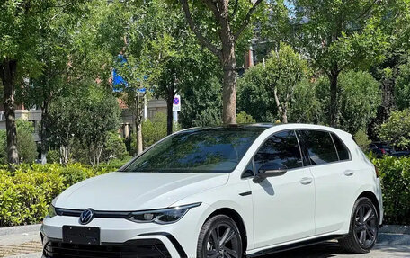 Volkswagen Golf VIII, 2022 год, 1 760 000 рублей, 1 фотография