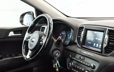 KIA Sportage IV рестайлинг, 2017 год, 2 100 000 рублей, 12 фотография