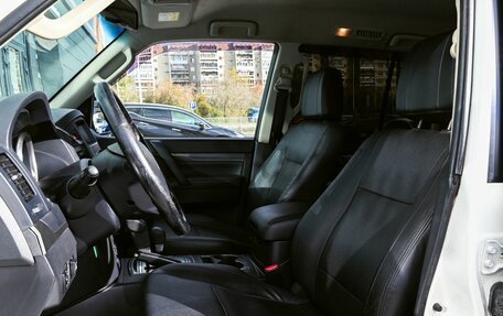 Mitsubishi Pajero IV, 2014 год, 2 125 000 рублей, 16 фотография
