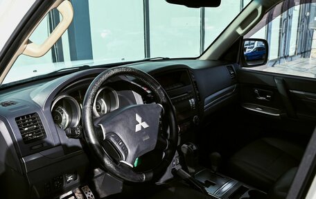 Mitsubishi Pajero IV, 2014 год, 2 125 000 рублей, 15 фотография