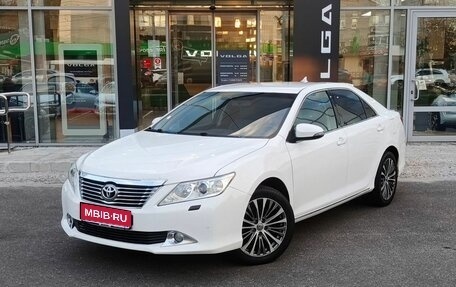 Toyota Camry, 2014 год, 1 350 000 рублей, 1 фотография
