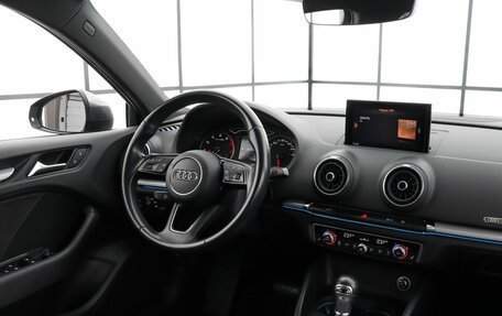 Audi A3, 2019 год, 2 059 000 рублей, 7 фотография