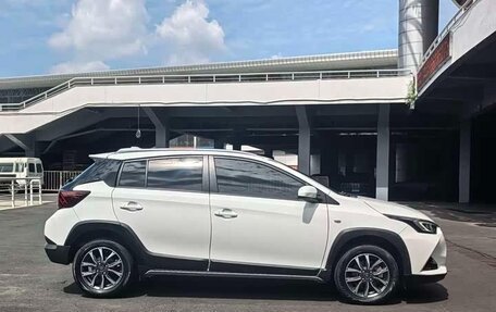 Toyota Yaris XP150 рестайлинг, 2023 год, 1 270 000 рублей, 2 фотография