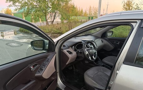 Hyundai ix35 I рестайлинг, 2010 год, 920 000 рублей, 12 фотография