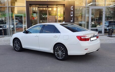 Toyota Camry, 2014 год, 1 350 000 рублей, 7 фотография